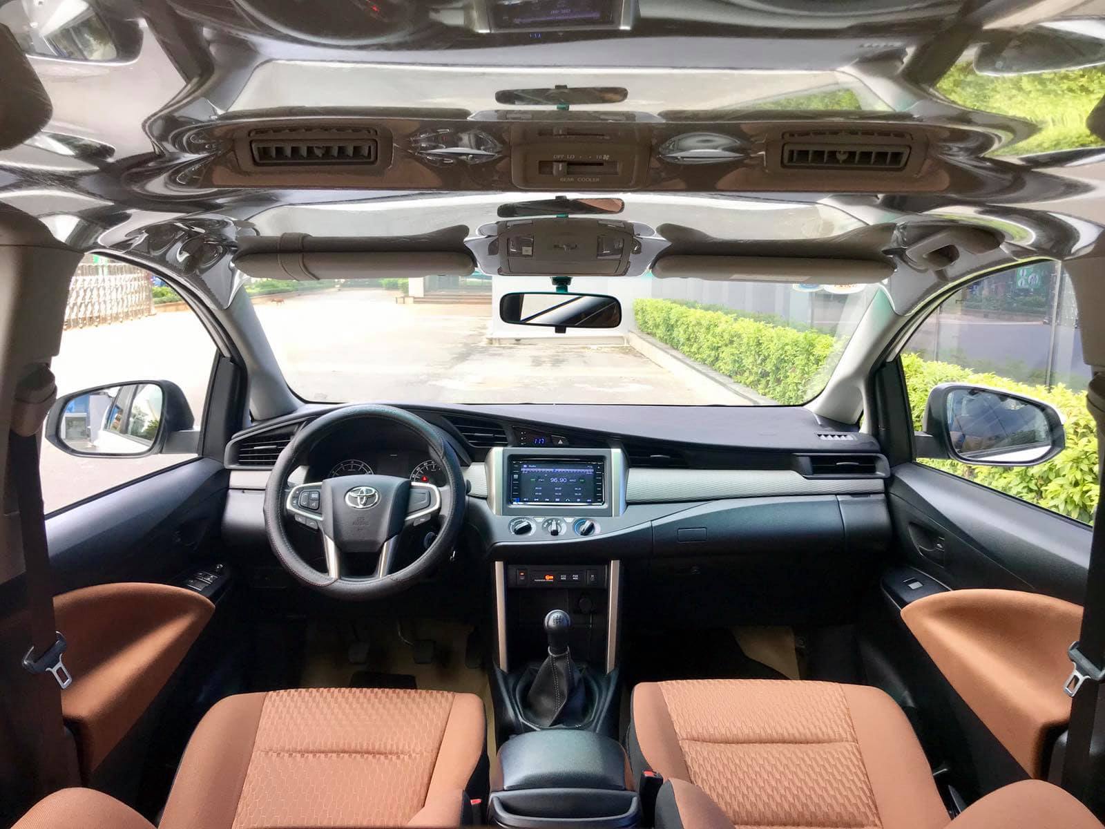 Toyota Innova 2.0MT - 2018